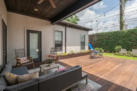 5655 Locke Lane Houston TX 77056