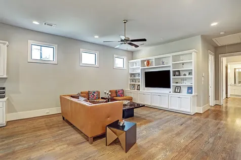 5655 Locke Lane Houston TX 77056