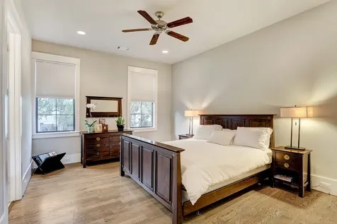 5655 Locke Lane Houston TX 77056