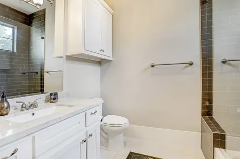 5655 Locke Lane Houston TX 77056