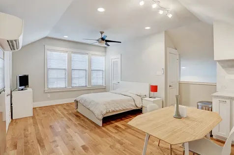 5655 Locke Lane Houston TX 77056