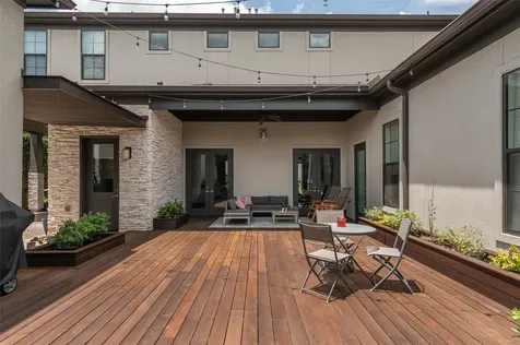 5655 Locke Lane Houston TX 77056