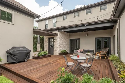 5655 Locke Lane Houston TX 77056