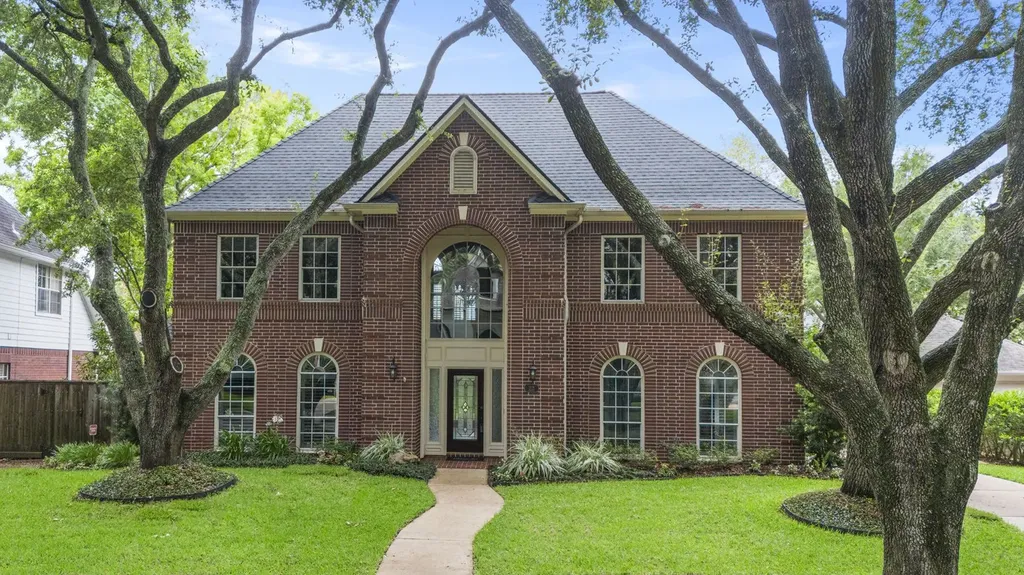 23 Saint Simons Court Sugar Land TX 77479