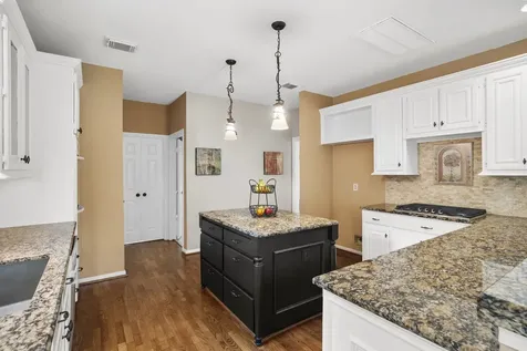 23 Saint Simons Court Sugar Land TX 77479