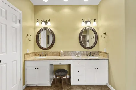23 Saint Simons Court Sugar Land TX 77479