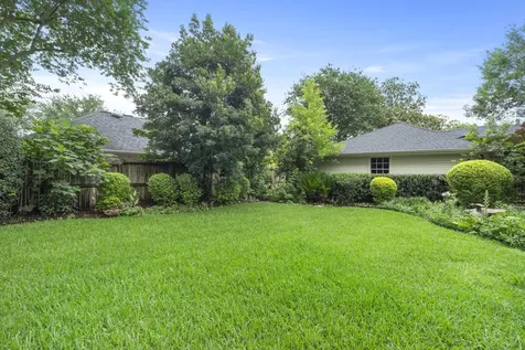23 Saint Simons Court Sugar Land TX 77479