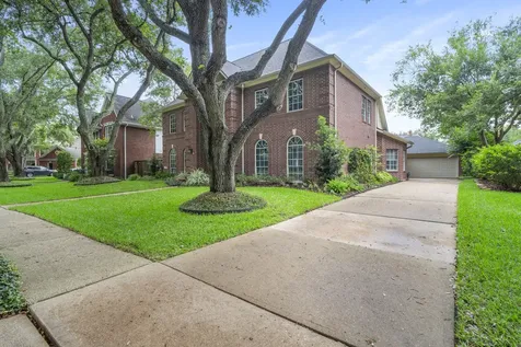 23 Saint Simons Court Sugar Land TX 77479
