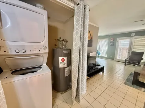 3220 69th Street D3 Galveston TX 77551