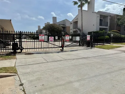3220 69th Street D3 Galveston TX 77551