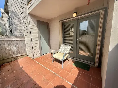 3220 69th Street D3 Galveston TX 77551