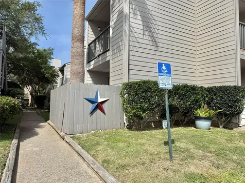 3220 69th Street D3 Galveston TX 77551