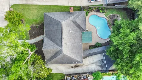 3319 Woodland View Drive Houston TX 77345