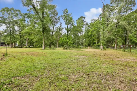 55 County Road 6483 Dayton TX 77535