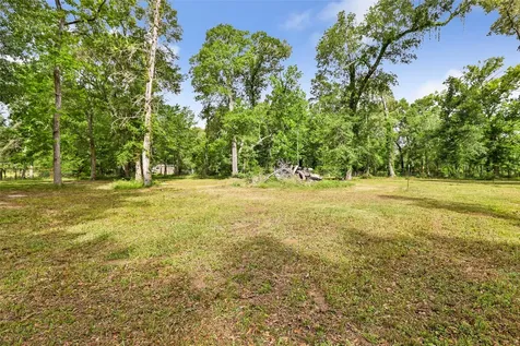55 County Road 6483 Dayton TX 77535