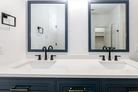 150 S Star Ridge Cir Circle The Woodlands TX 77382