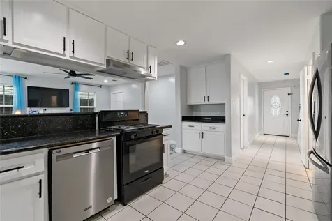 507 Firnat Street Houston TX 77022