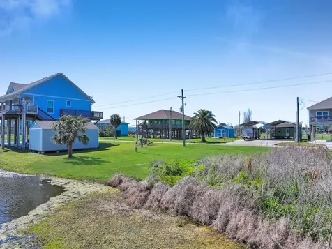 1980 Avenue F Crystal Beach TX 77650