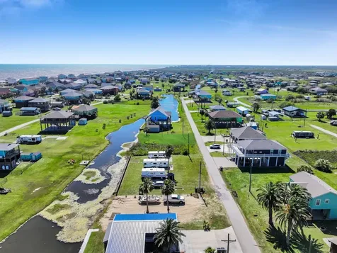 1980 Avenue F Crystal Beach TX 77650