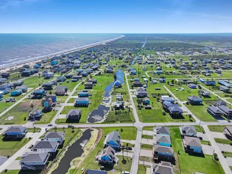 1980 Avenue F Crystal Beach TX 77650