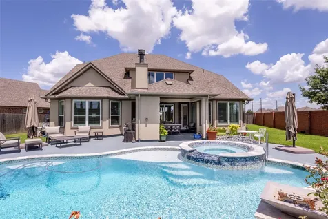 99 Zenith Lane Sugar Land TX 77498