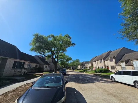 6476 Alisa Lane 615 Houston TX 77084