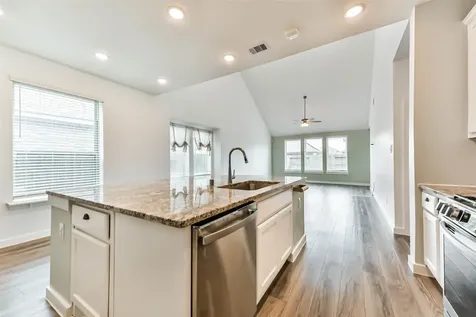 13017 Sapphire Lake Lane Texas City TX 77568