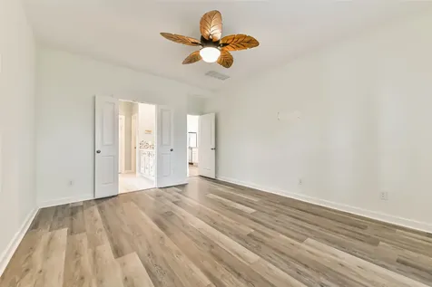 13017 Sapphire Lake Lane Texas City TX 77568