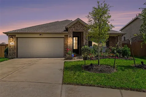 2916 Eden Lake Lane Katy TX 77493