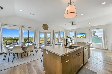 4110 Isla Del Sol Galveston TX 77554