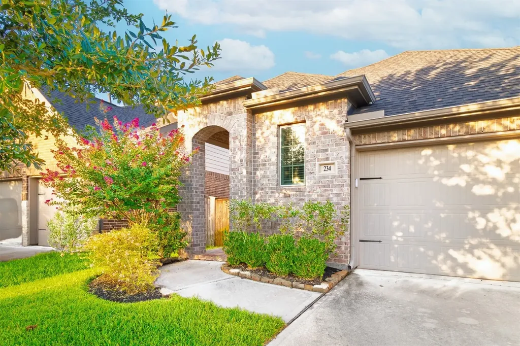 234 N Carson Cub Court Montgomery TX 77316