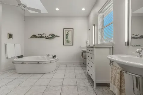 923 Short Reach Drive Tiki Island TX 77554