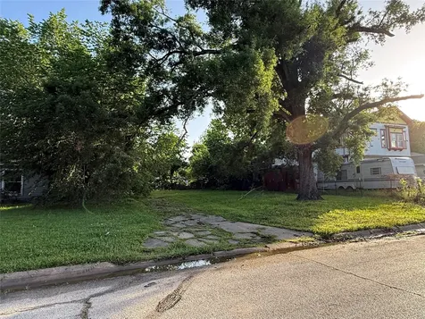 5307 Willow Glen Drive Houston TX 77033