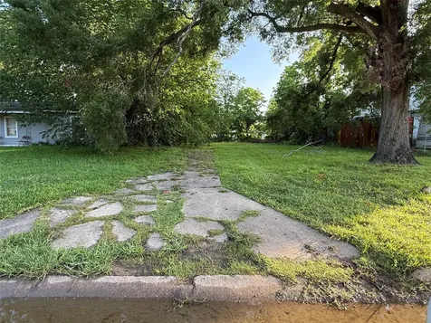 5307 Willow Glen Drive Houston TX 77033