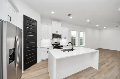 3308 Hardy Street Houston TX 77009