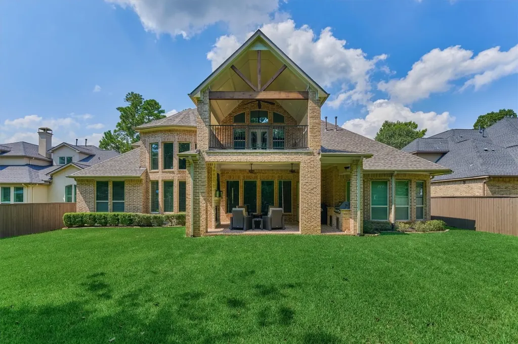 143 Del Monte Pines Court Montgomery TX 77316