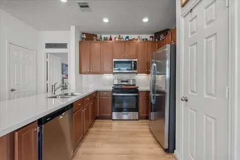 712 Allana Lane Alvin TX 77511