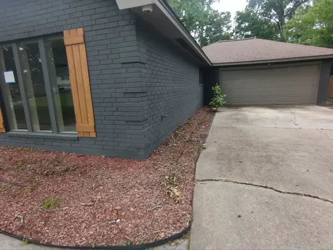 2656 S Woodloch Street Woodloch TX 77385