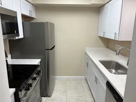4645 Wild Indigo Street 366 Houston TX 77027