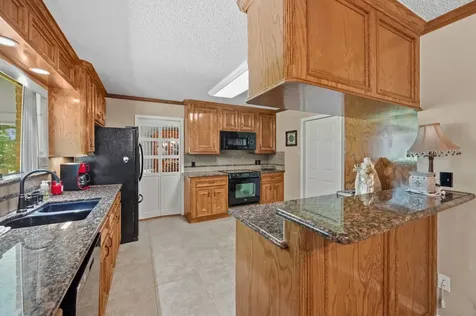 104 Shady Lane Liberty TX 77535