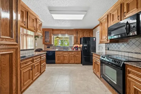 104 Shady Lane Liberty TX 77535