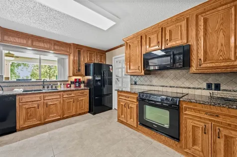104 Shady Lane Liberty TX 77535