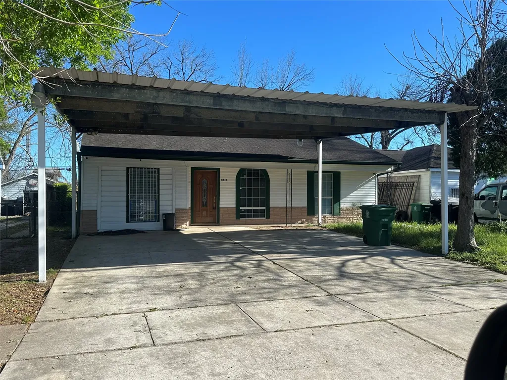 8214 Barkley Street Houston TX 77017
