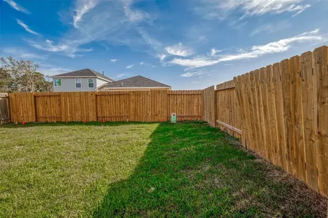 206 Colonnade Reflection Drive Crosby TX 77532