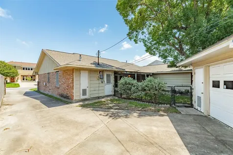 7721 Beluche Drive Galveston TX 77551