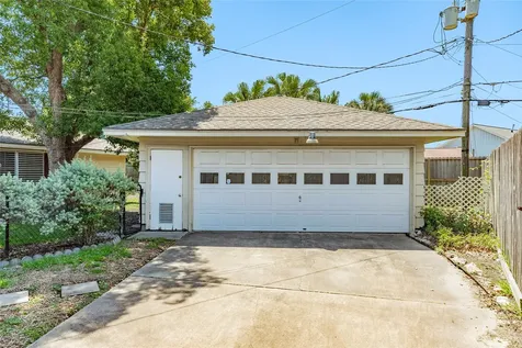 7721 Beluche Drive Galveston TX 77551