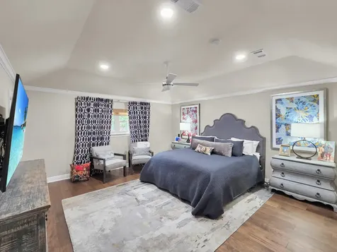 3125 W Park Avenue Pinehurst TX 77630