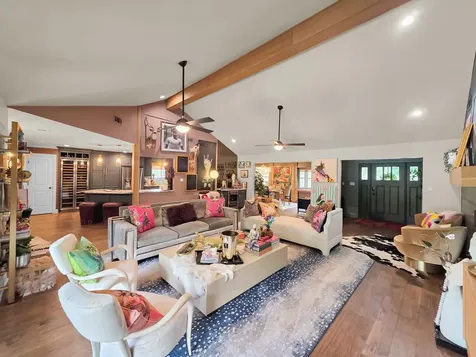 3125 W Park Avenue Pinehurst TX 77630