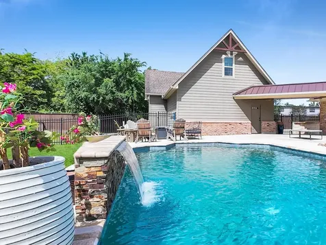 3125 W Park Avenue Pinehurst TX 77630