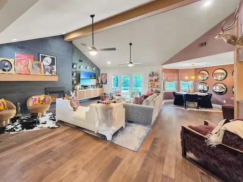 3125 W Park Avenue Pinehurst TX 77630